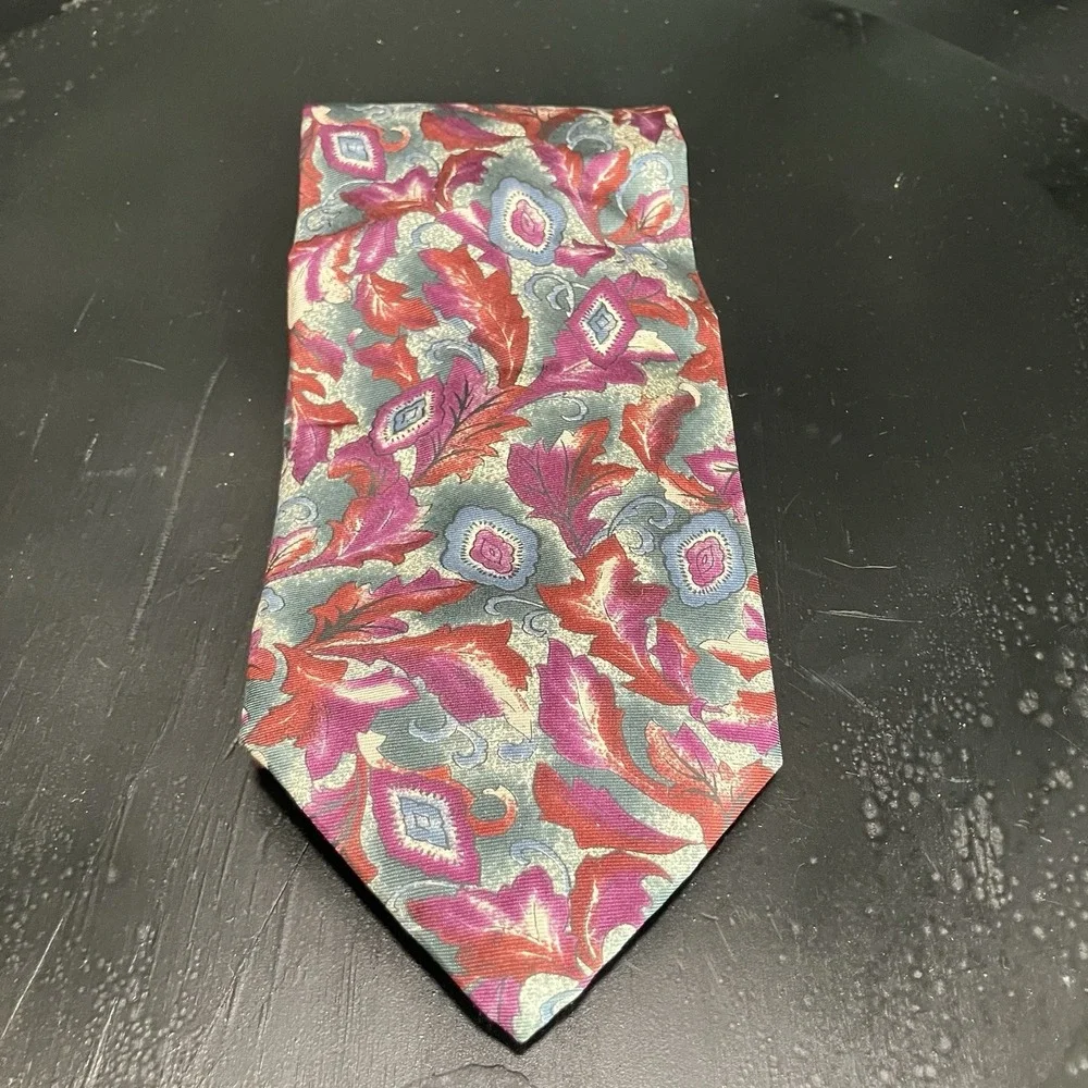 Christian Dior Monsieur Silk Tie Floral Paisley Gray Purple Red Vintage USA 100%